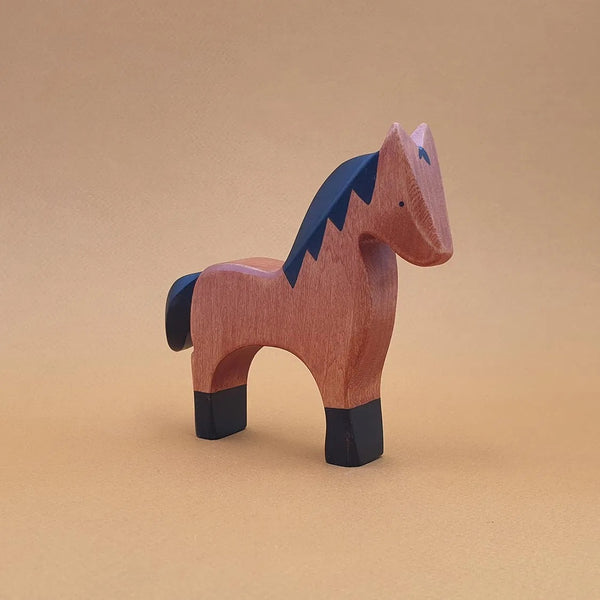 BAY HORSE